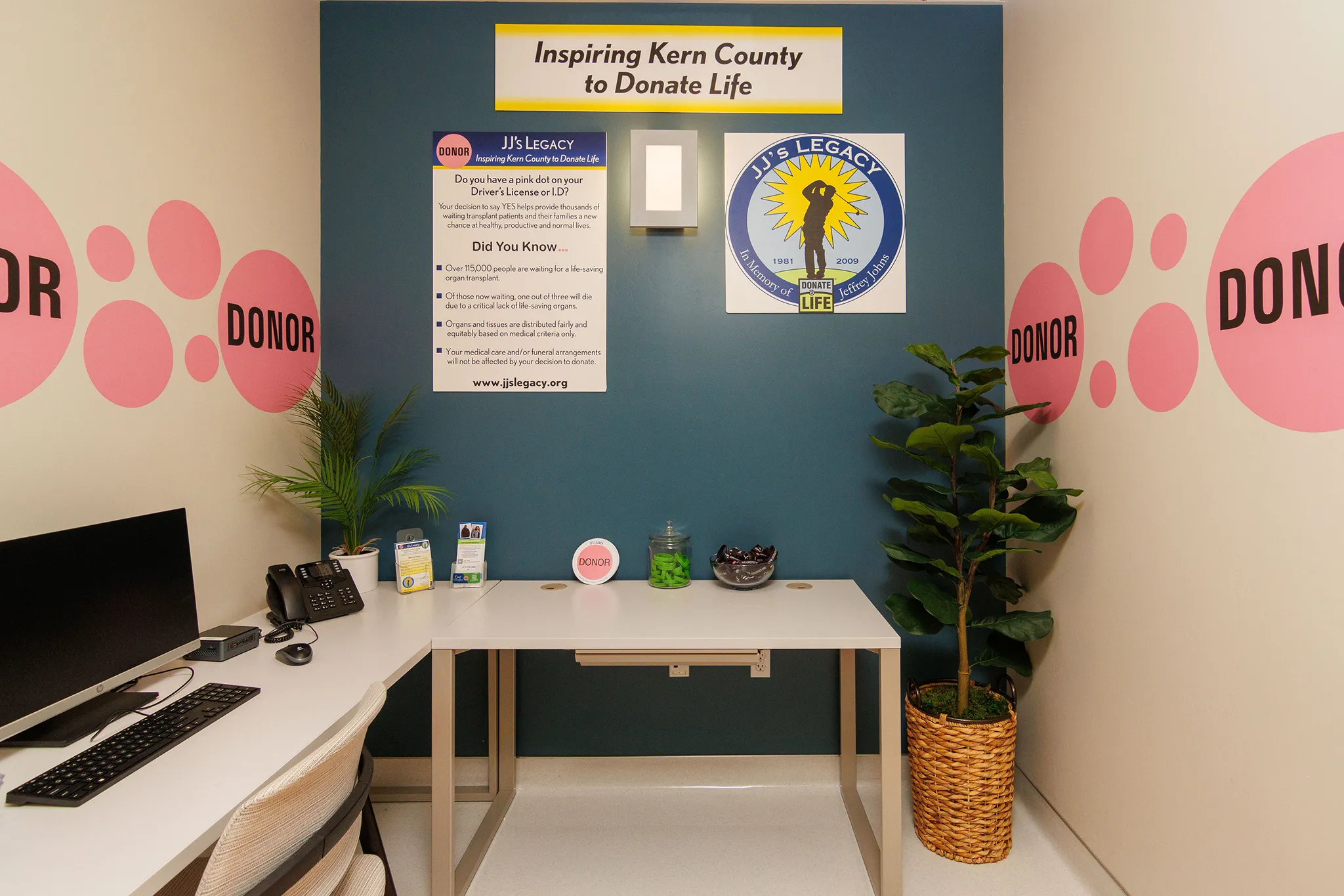 Comfort Room Houchin Community Blood Bank Photo