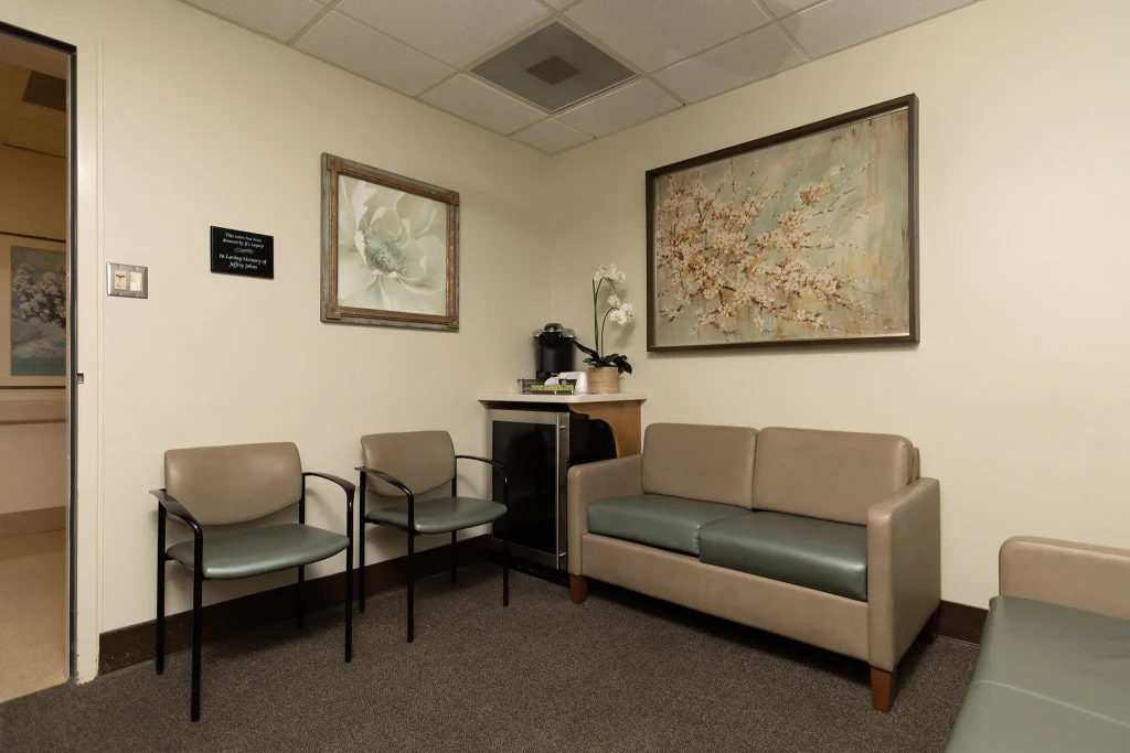 Comfort Room Kern Medical Photo 1